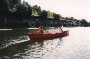 canoe99-02[1].jpg (15058 bytes)